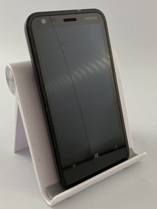 Nokia Lumia 620 schwarz O2 Netzwerk 8GB 3,8" 5MP Windows Smartphone gesprungen