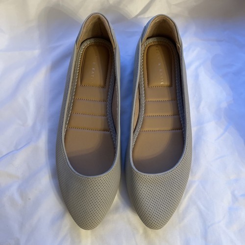 Kelly & Katie Arlie Ballet Flats Women 7.5 beige Slip On Shoes