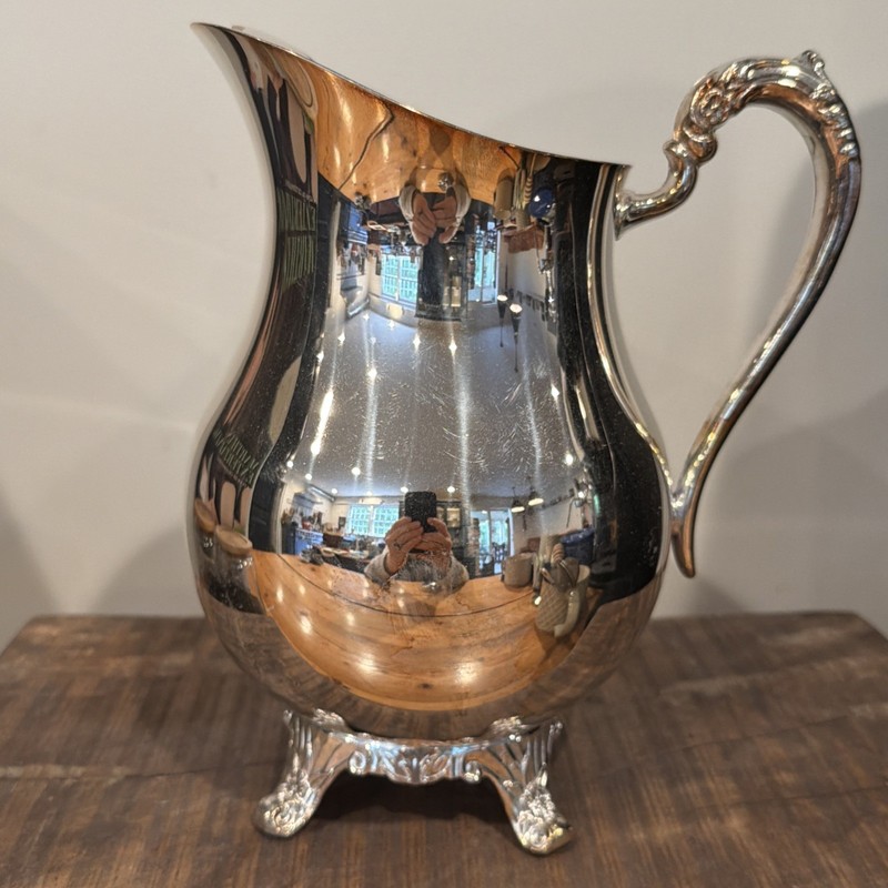 VTG FB Rogers Silver Co  Silver-Plated Footed Pitcher With Ice Lip 