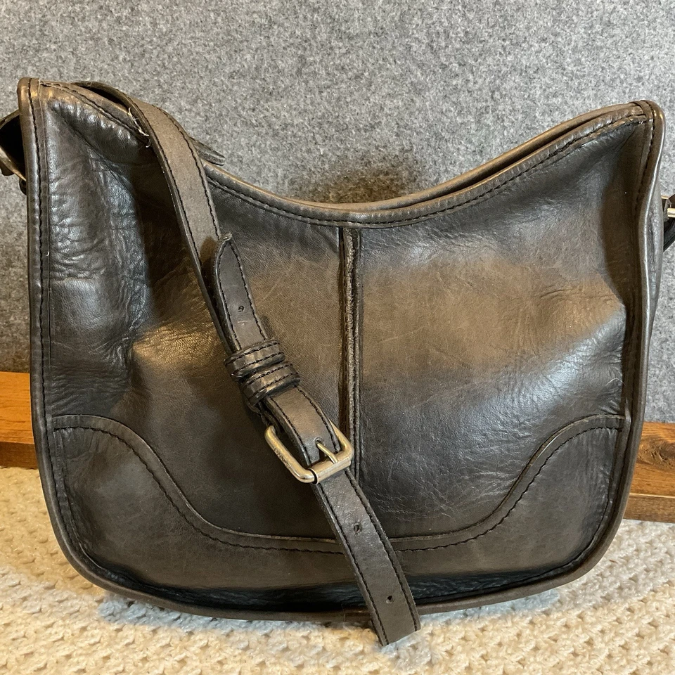 Bolso Bandolera Frye Cara Cuero Genuino Sillín Cartera Gris Carbón Negro Anillos en D Foto 4 de 4