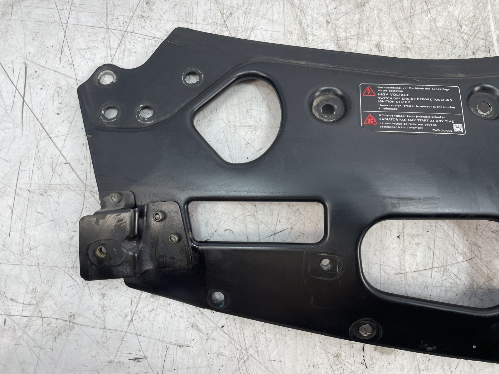 ✅ 13-17 OEM Bentley Continental GT Front Radiator Support Mount Panel Cover