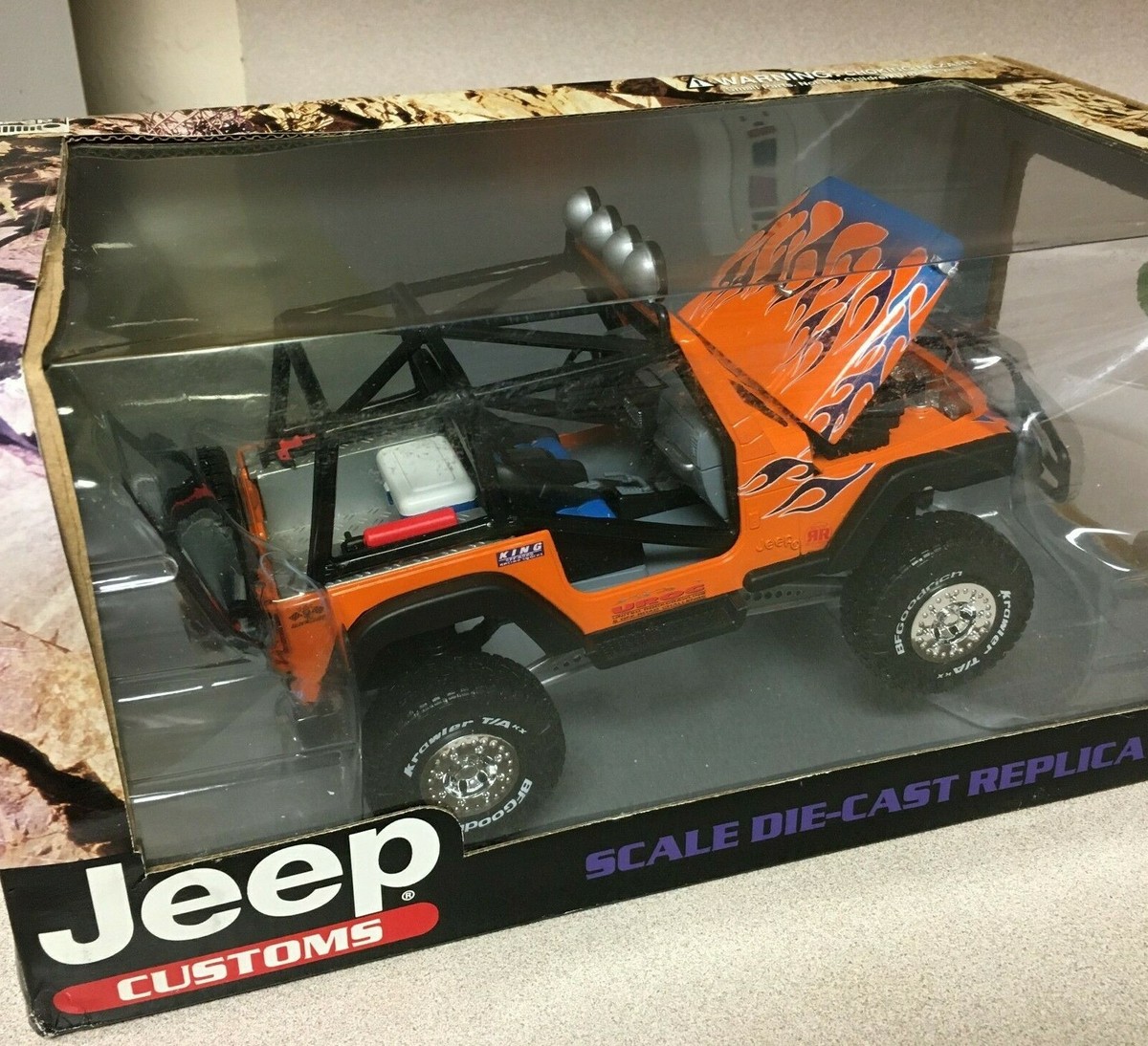 Jeep Wrangler 2004 Custom 4x4 Diecast 1/18 Scale Toy Zone Rare NEW