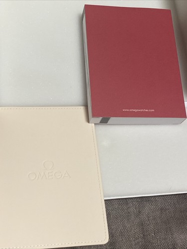 Omega Genuine watch box case Wooden Booklet Card case Pouch Outer box - MINT - Picture 15 of 23