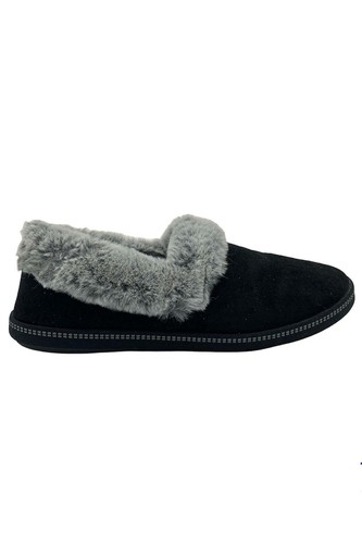 red and white pink jordans