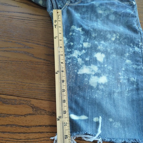 Levi's Men's bleach splashed cut off raw hem Denim 514 Shorts size 33 - Picture 14 of 14