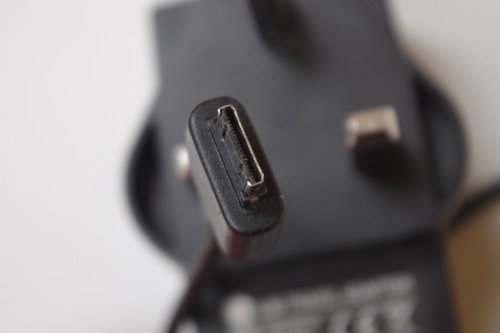 Genuine LG STA-P51US Travel Adapter with UK Plug - Output: 4.8V - 0.9A - Picture 7 of 7