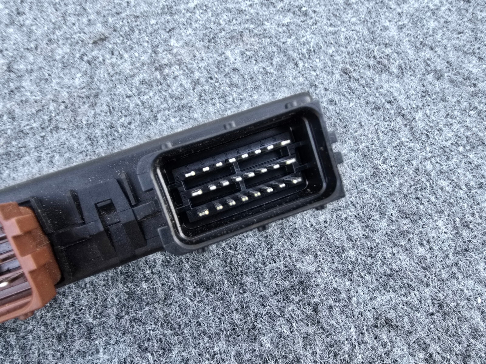 LEFT SIDE SEAT CONTROL MODULE ASSEMBLY 58k 08-19 MASERATI GRANTURISMO M145