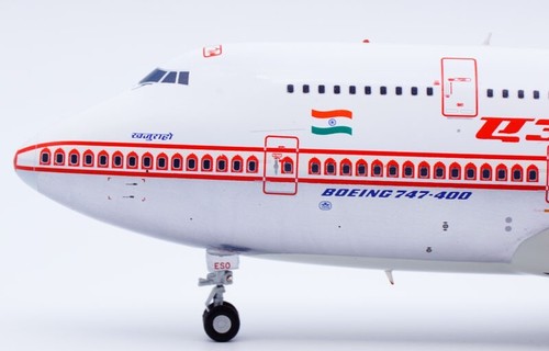 Modello di aeromobile pressofuso 1:200 JC Air India B747-400 VT-ESO ""lucidato"" con lembi - Foto 3 di 14