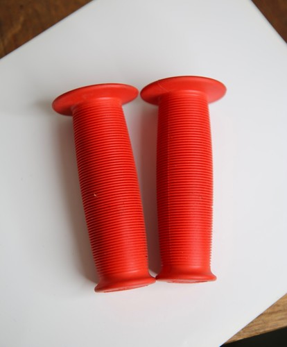 Vintage Hunt Wilde Saturn Five BMX Handlebar Grips NOS GT Dyno Schwinn predator - Picture 4 of 6