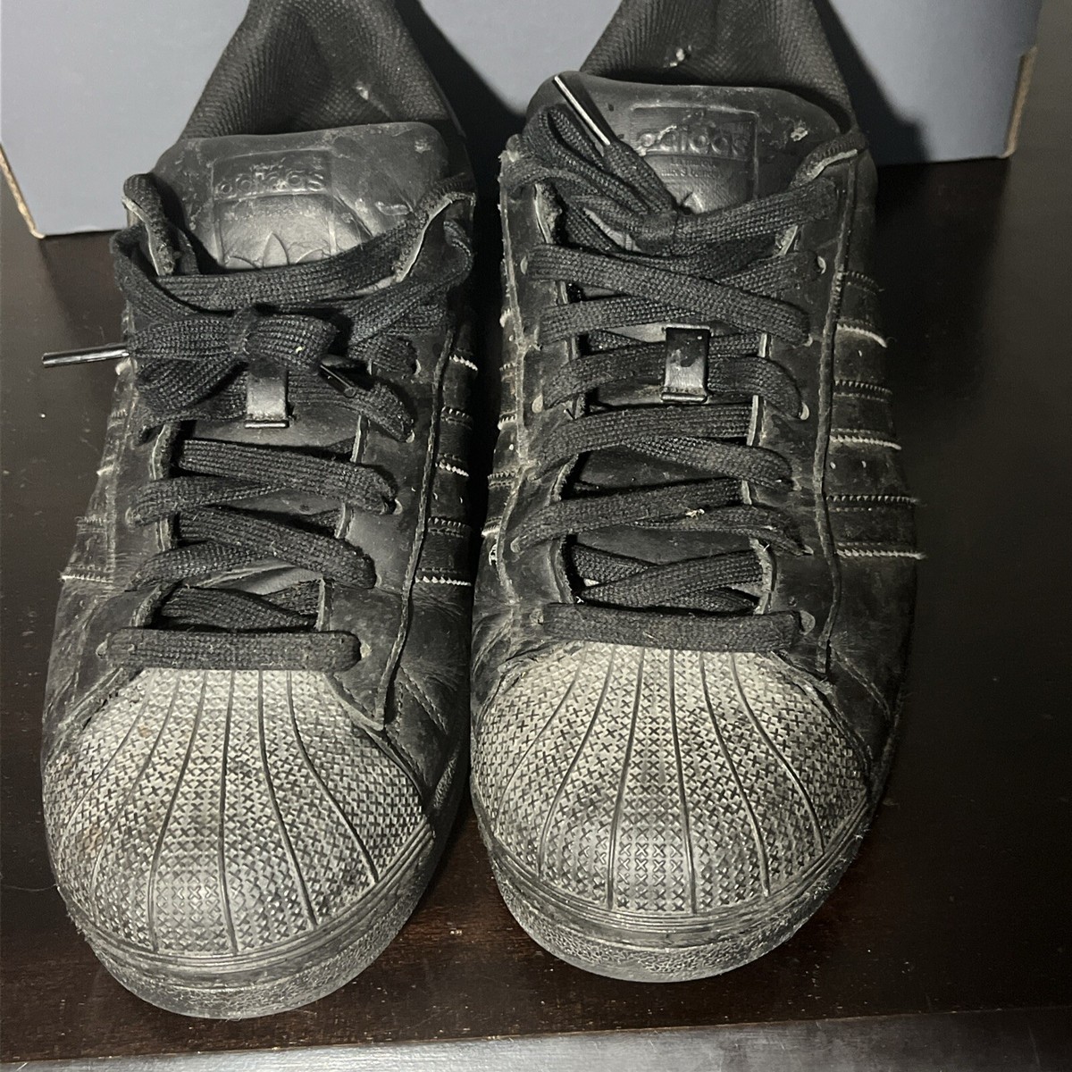 Adidas Shoes Mens 9 Superstar Athletic Low Sneakers AF5666 Black Leather  Lace Up | eBay