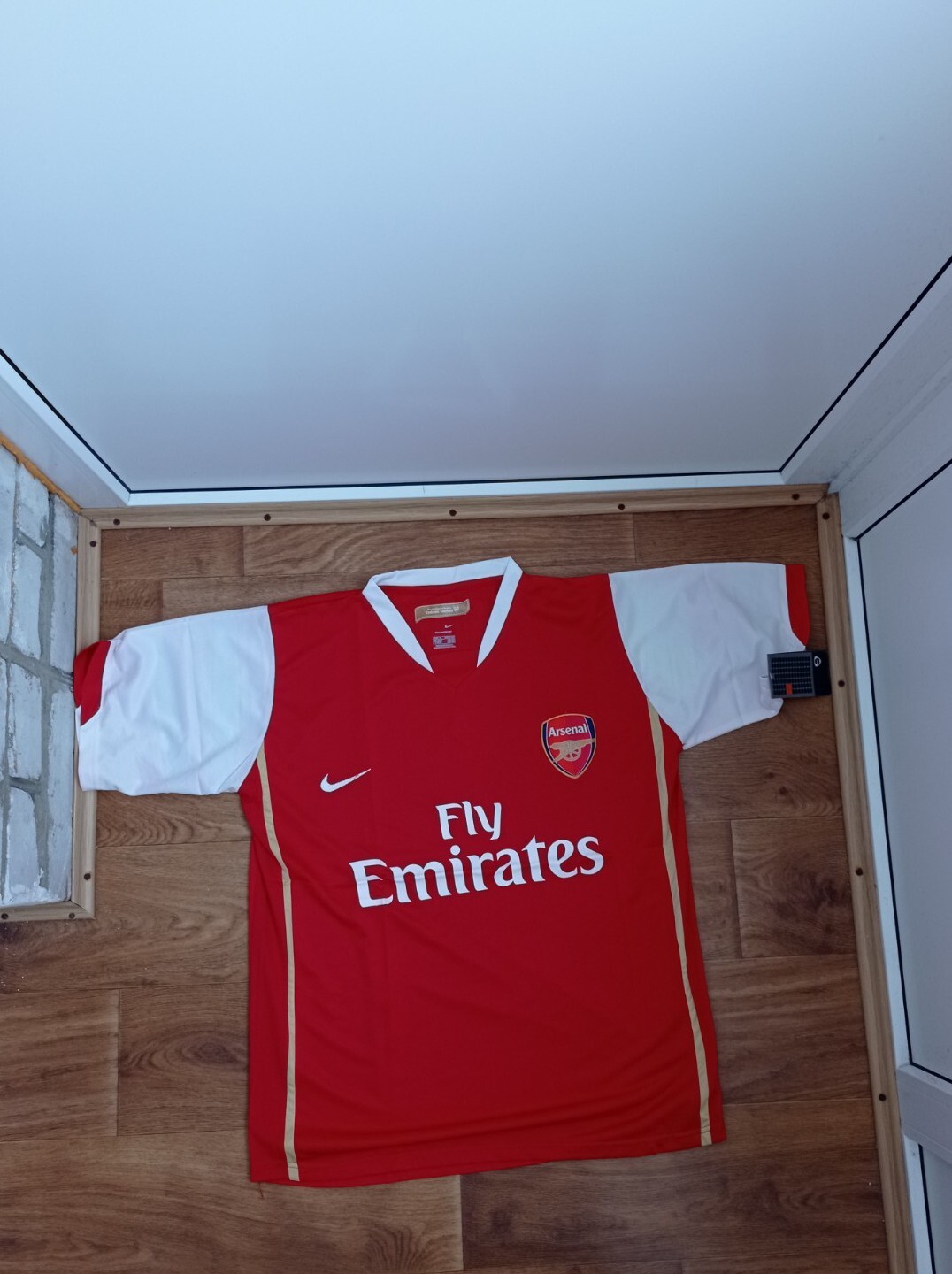 Picture 1 of 6