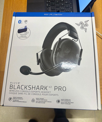 Razer BlackShark V2 Pro Wireless Over-Ear Headset Bluetooth USB-C Black