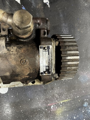 #ad ZF Zahnradfabrik Friedrichshafen Gear Driven Hydraulic Pump – Vintage Untested $149.99