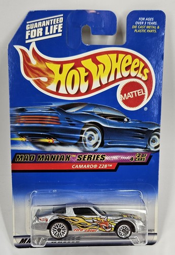 Hot Wheels Camaro Z28 Bundle - 2007 Yellow, Track Stars '11 Red, & Mad Maniax #2 - Picture 12 of 17