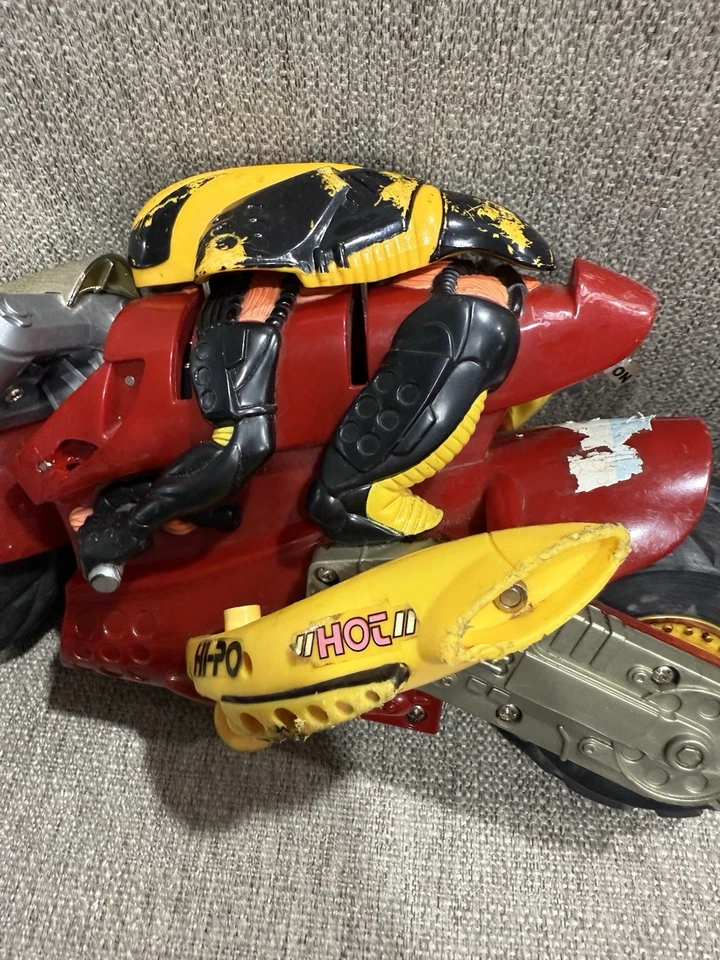 RARE VINTAGE KENNER 1995 RICOCHET RC STUNT MOTORCYCLE *** Fully Functional *** - Image 3 of 4