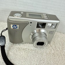 HP PhotoSmart 733 3.2MP Digital Camera - Silver
