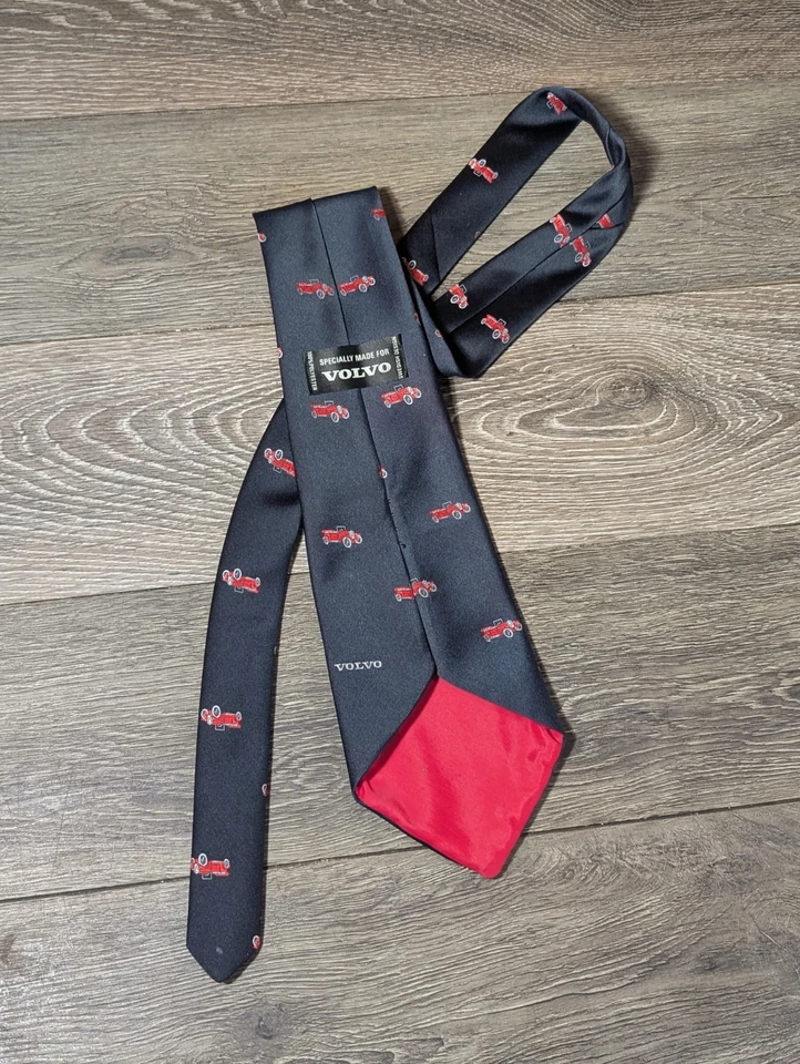 Corbata vintage para concesionario Volvo Cars Foto 2 de 4