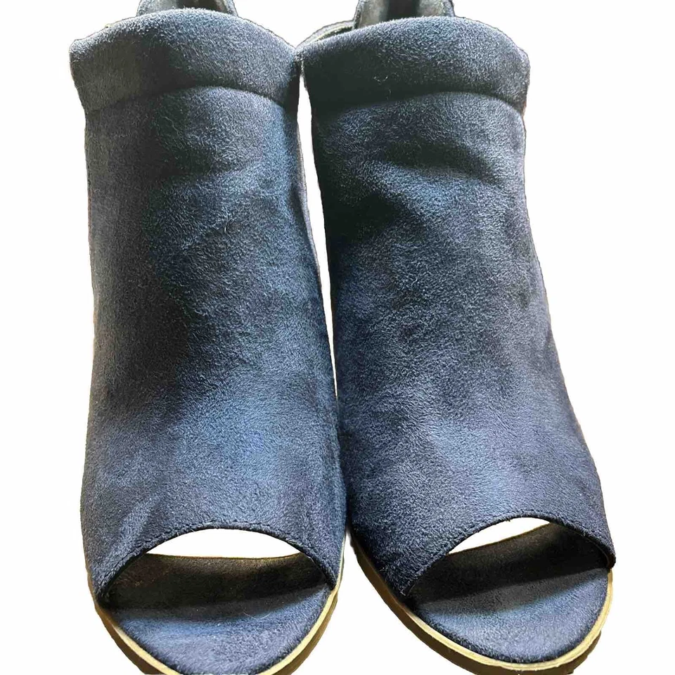 Soda Women Suede Open Toe Bootie style Block 3.5”Heels Shoes size 8 Cheeky Cute! - Image 3 of 4