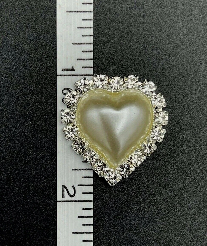 10pcs Heart Ivory Pearl Rhinestone Flatback Button - Silver - 22mm  - Image 3 of 4