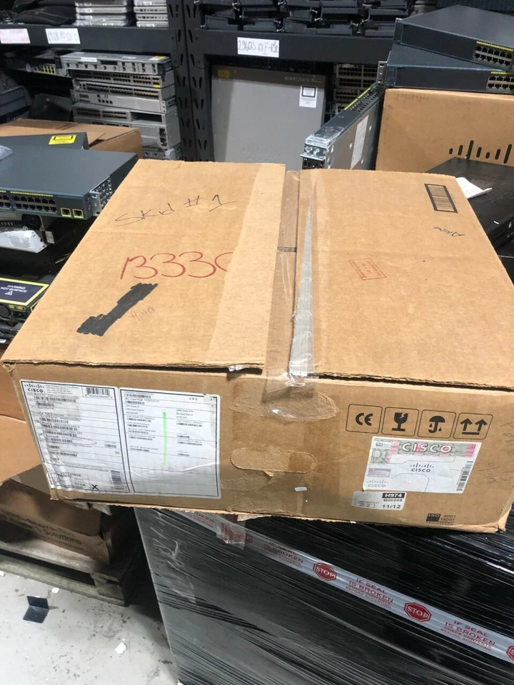 NOB Cisco WS-C3850-24S-S Catalyst SFP Switch 3850 24 Port GE SFP IP Base - Image 3 of 3