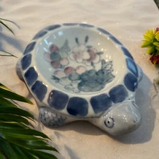 Pier 1 Blue White Turtle Shaped Trinket Dish Jewelry Soap Holder Hand Painted