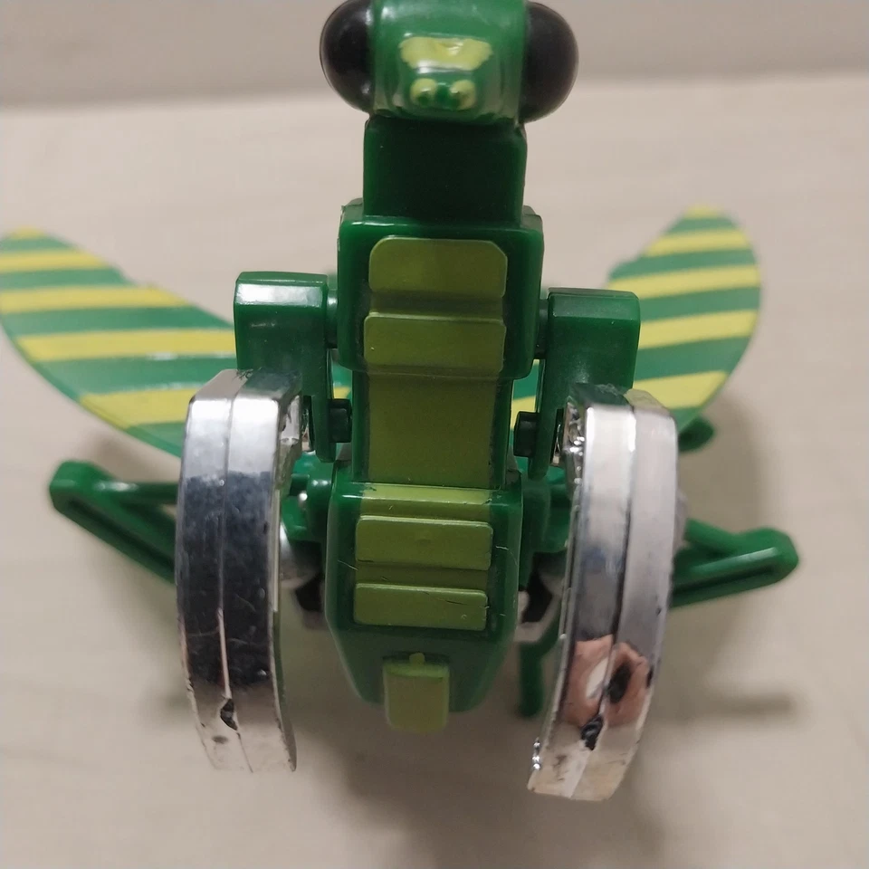 Robot de juguete transformador de insectos mantis religiosa bootleg 1984 Convertors Foto 4 de 4