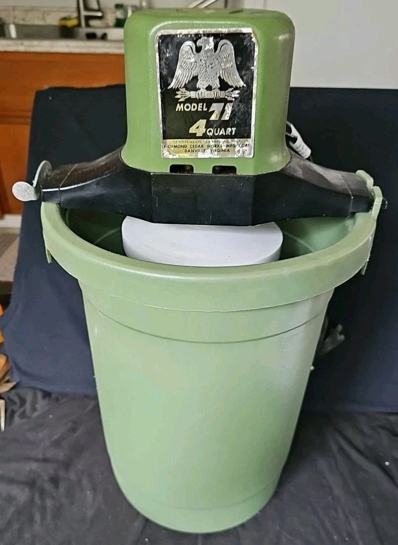 Richmond Cedar Works RCW Model 71 Ice Cream Maker 4 Quart
Opens in a new window or tab