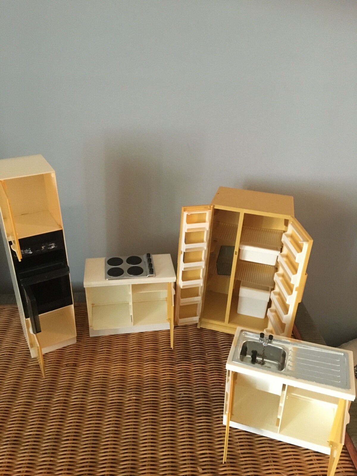 barbie vintage furniture