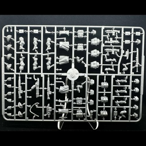 VALKIR HEAVY TROOPERS SPRUE - IRON CORE - WARGAMES ATLANTIC - SCIFI -