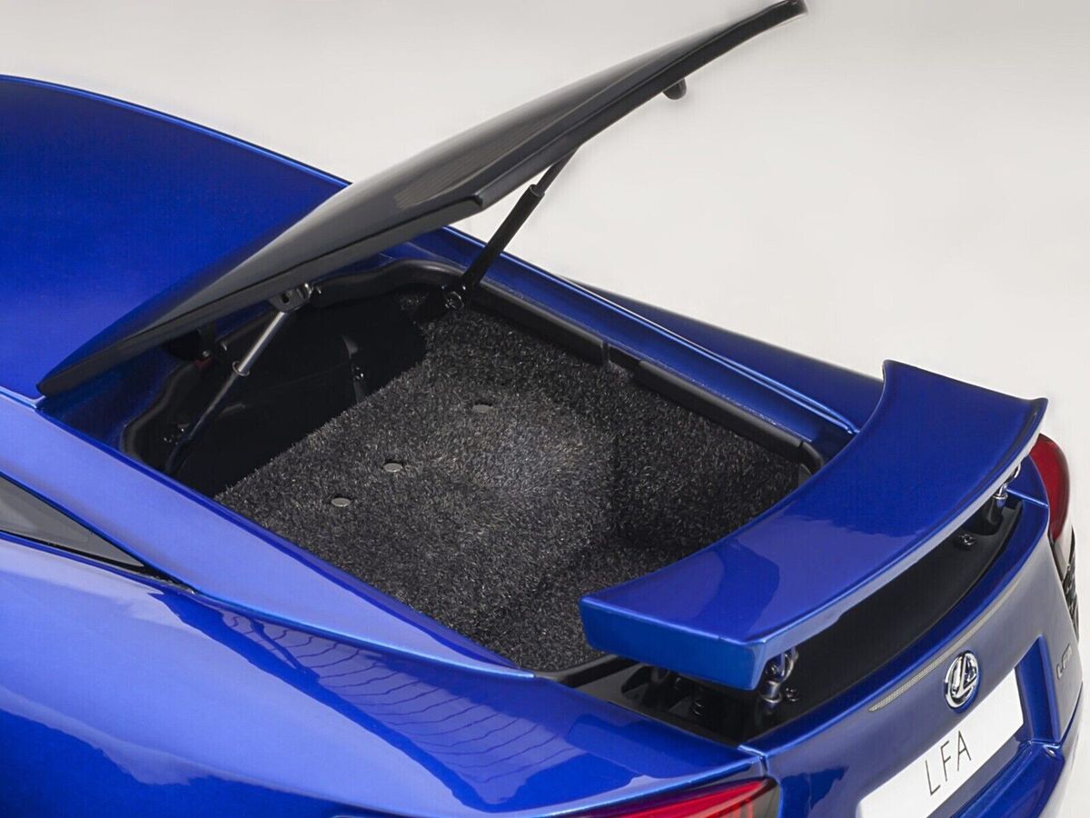 1/18 Scale Lexus LFA (Pearl Blue Metallic) Model Car By 1/18 Scale Lexus LFA (Pearl Blue Metallic) Model Car By