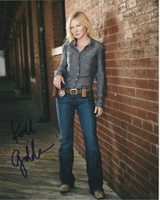 KELLI GIDDISH Signed 8x10 CHASE ANNIE FROST Photo w/ Holo COA LAW & ORDER: SVU