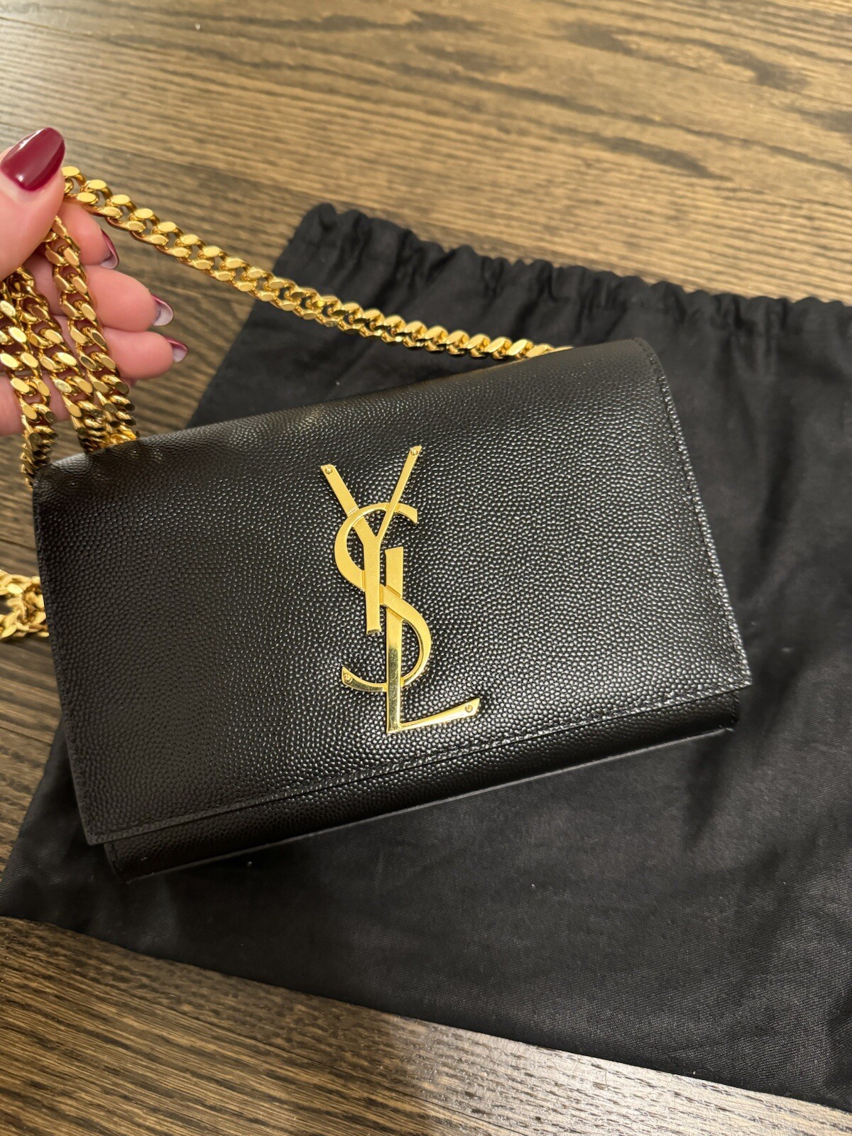 Tracolla YSL Saint Laurent Kate Classic G Hardware piccola pelle nera