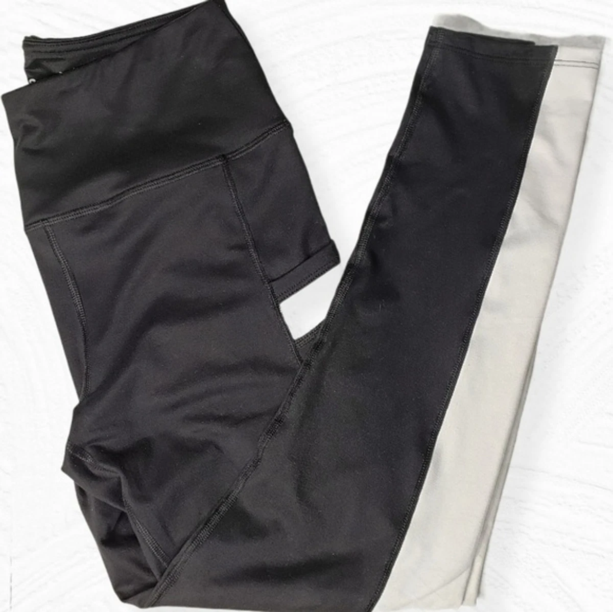 SO Brand Black White Yoga Workout Leggings Size M eBay