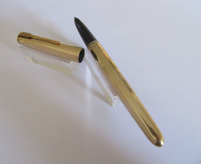 Rare and Sought After Parker 51 Black Aerometric Fountain Pen Gold 