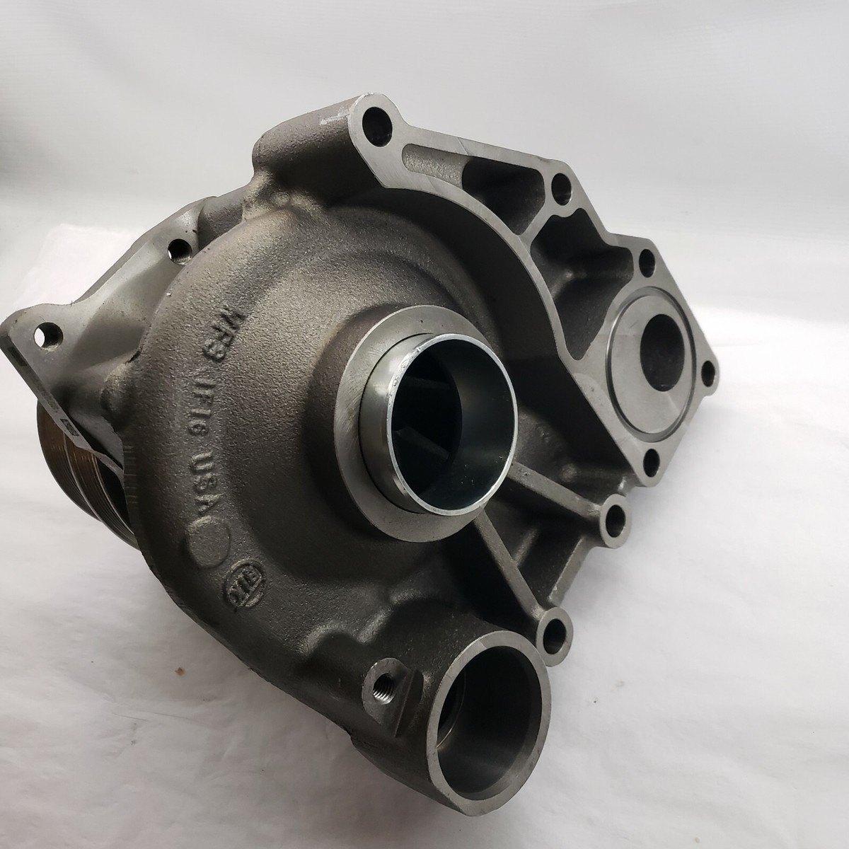 CUMMINS WATER PUMP ASSEMBLY W/ GENUINE HOUSING 4393471 / 4386570 
