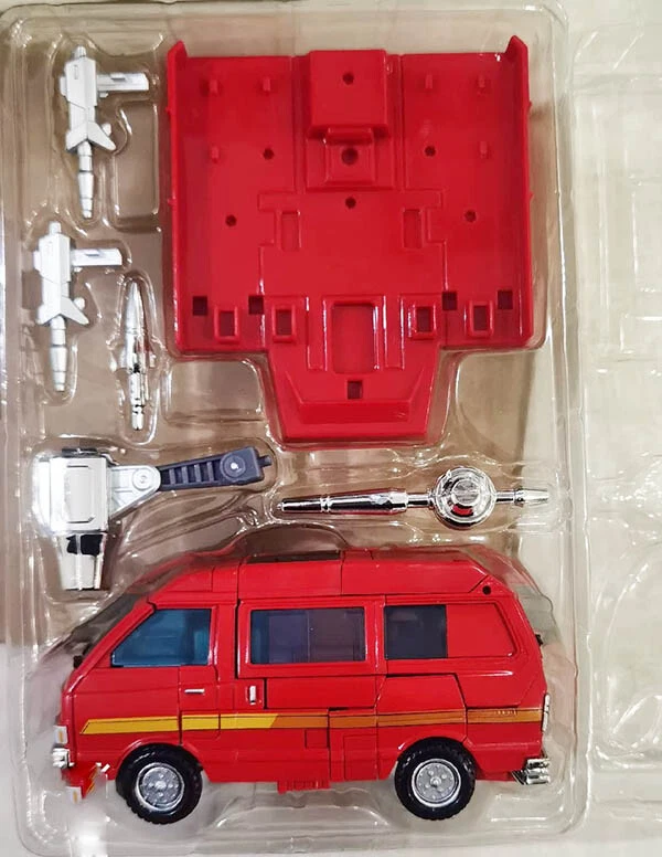 Takara Tomy Transformers Ironhide Masterpiece MP27 6" Robot Action Figure Japan - Image 3 of 4