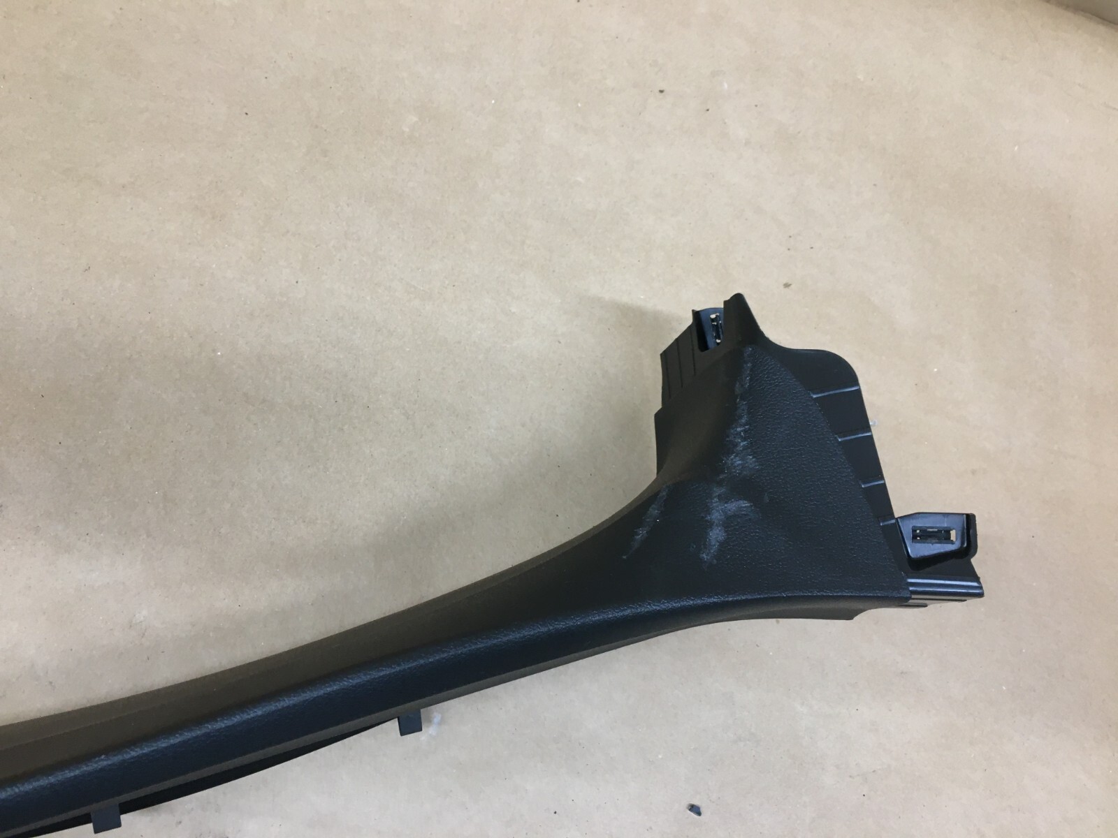 🦄 Genuine NEW 17-20 Maserati Levante RHD Rear Right Side Drip Rail Trim RH OEM