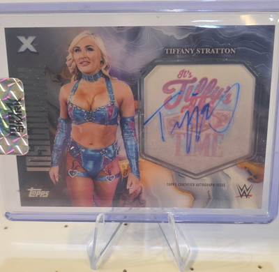 2025 Topps Exalted WWE Tiffany Stratton Insignia Ink Autograph Card INI-TSN