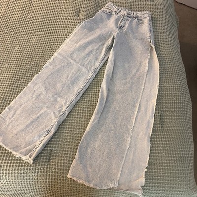Bershka Women's Wide-Leg Light Blue Denim Jeans with Pockets Button Zip