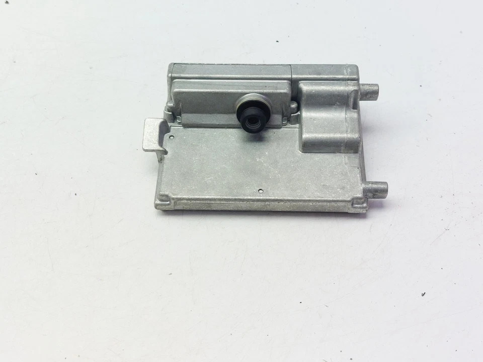 SKODA SUPERB MK3 B8 FRONT LANE ASSIST CAMERA 2020 2Q0980653 - Image 2 of 4