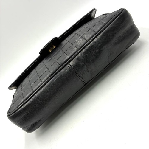 CELINE Triomphe Quilted Chain Shoulder Bag Black Leather 16x25x5 cm - Bild 4 von 10