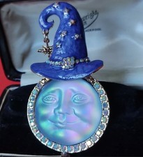 VINTAGE STYLE SEAVIEW MOON-FACE GOLD-TONE WIZARDS BLUE WITCH HAT BROOCH
