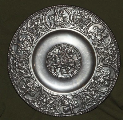 Vintage 30 cm copper decorative plate Proto-Bulgarians motifs Folk art - Bild 1 von 4
