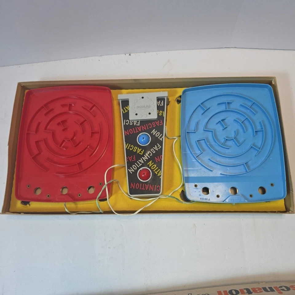 Vintage 1961 FASCINATION Marble Game- Needs New Bulbs Untested - Image 2 of 4