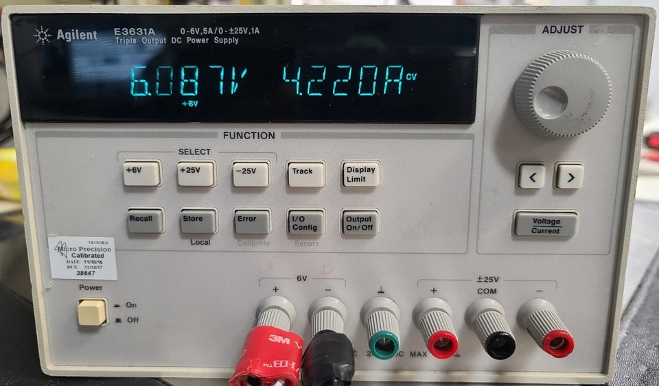 HP E3631A 0-6V/5A, 0-25V/1A, & -0-25V/1A Triple Output DC Power Supply - Image 3 of 4
