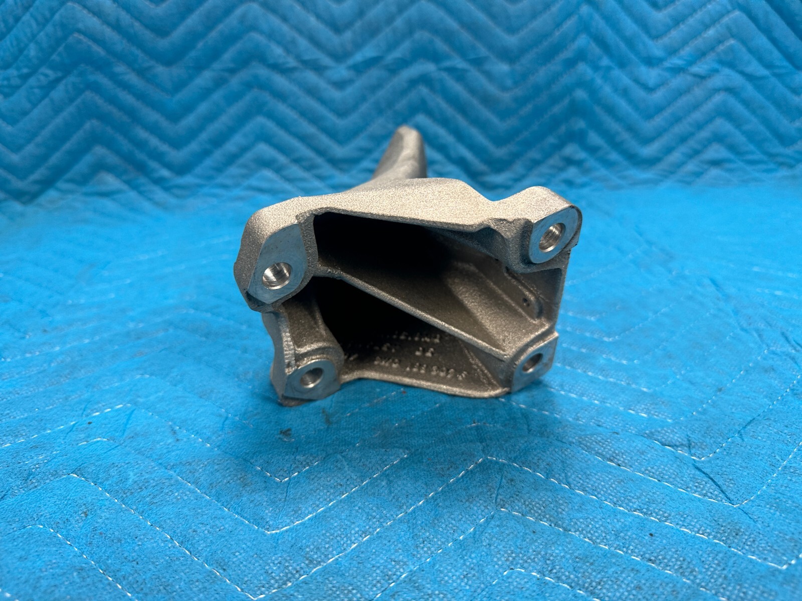 Bentley Contin Flying Spur Engine Mount Bracket Driver's Side 29k 2006-2012 OEM