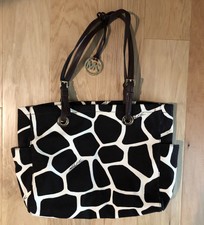 michael kors giraffe wallet