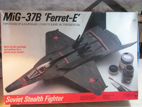 1/48 Testors Italeri MiG-37B "Ferret E" Stealth Fighter Kit #502 Sealed Parts