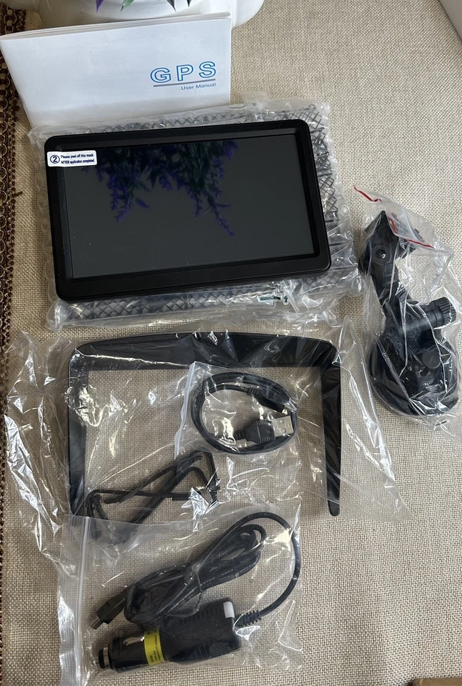 GPS Navigation System 7 Inch Touch Screen USA, Canada & Mexico Maps New Open Box - Image 2 of 4