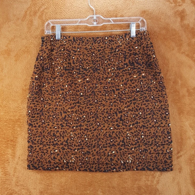 LARRY LEVINE Skirt Womens Size 4 Brown Leopard Straight Tiered Cheetah Glamour — 第 4/4 张图片